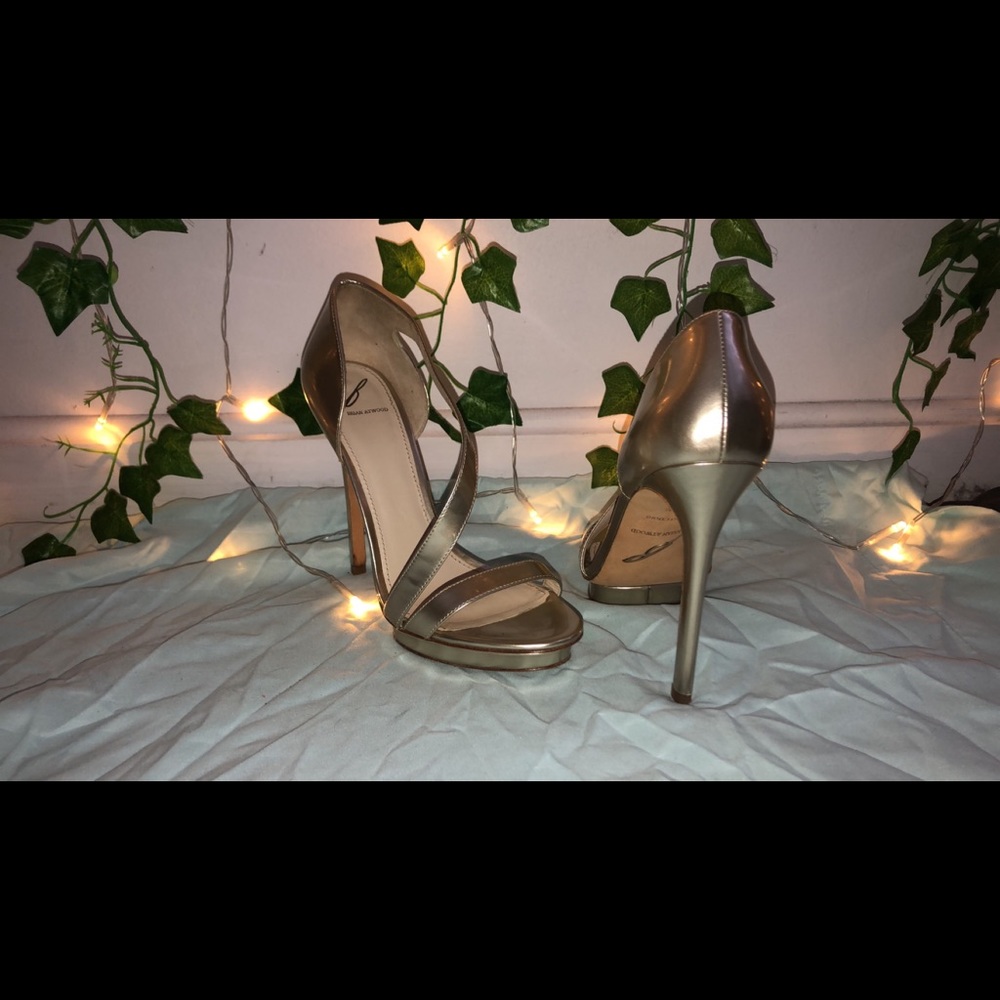 Size 7.5 Brian Atwood Gold Heels